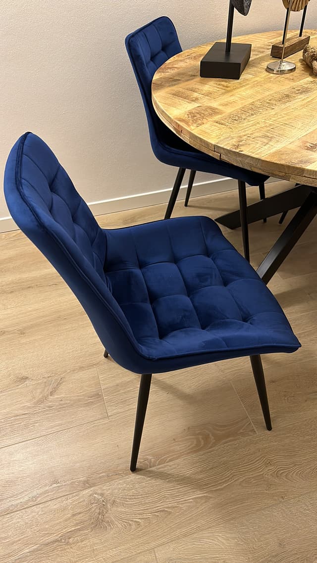 Velvet blu